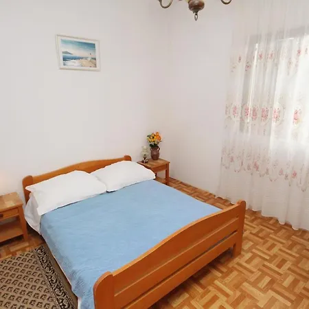 Apartments With A Parking Space Mirca, Brac - 2841 Appartamento